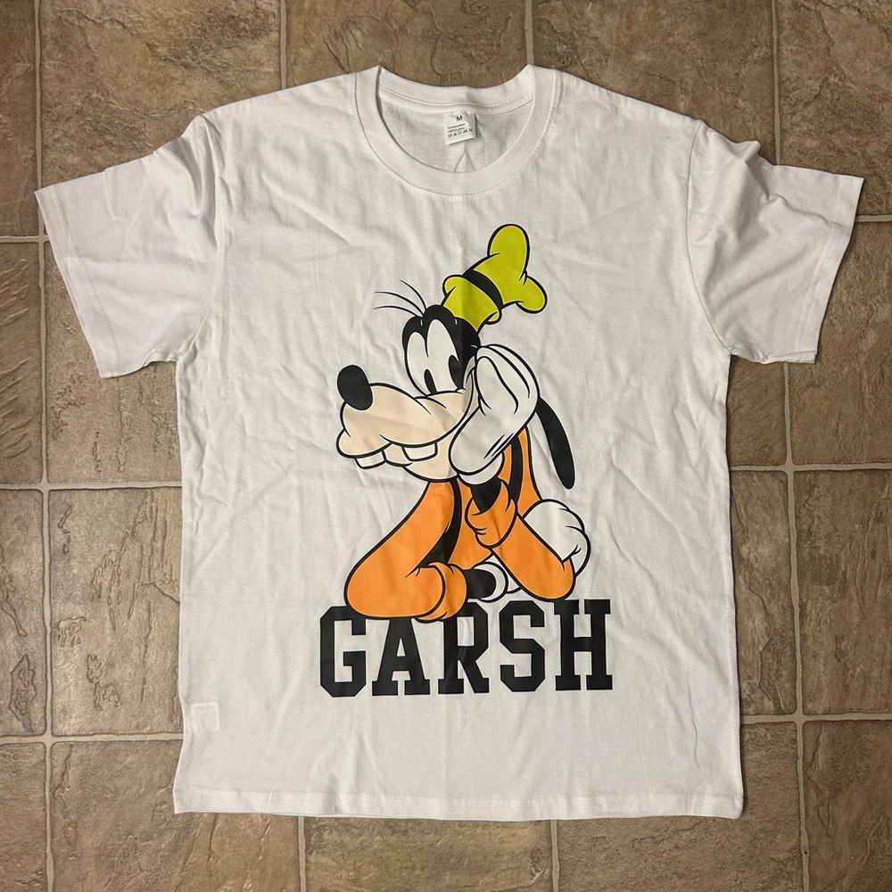 Disney Goofy Garsh Graphic T-Shirt Adult Size Medium White Funny Character Tee